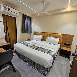 Standard Double Room Fan